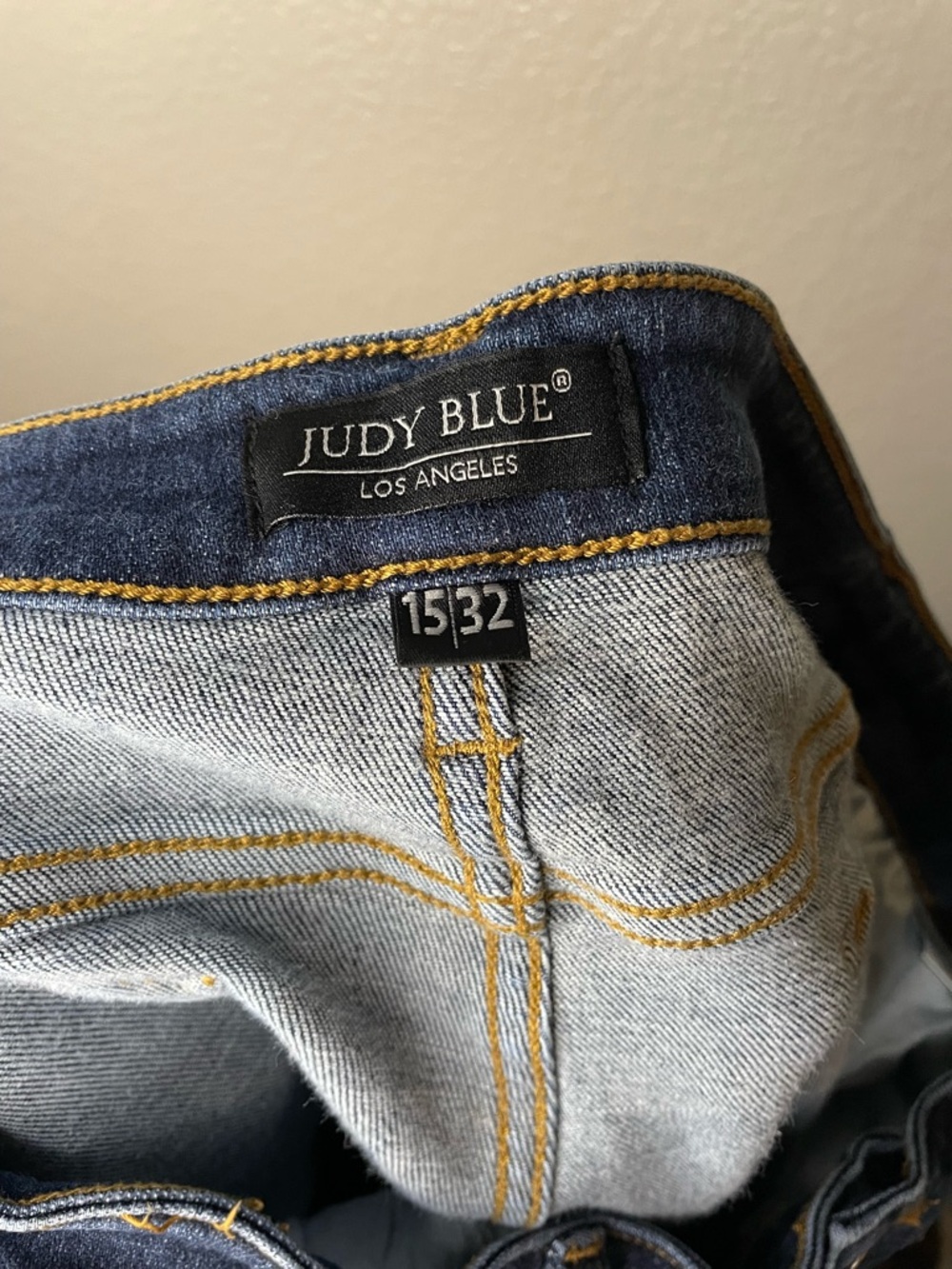 Judy Blue 15/32 Slim Fit High Rise Destroy Shark Bite Hem Stretch Denim Jeans - Picture 5 of 14